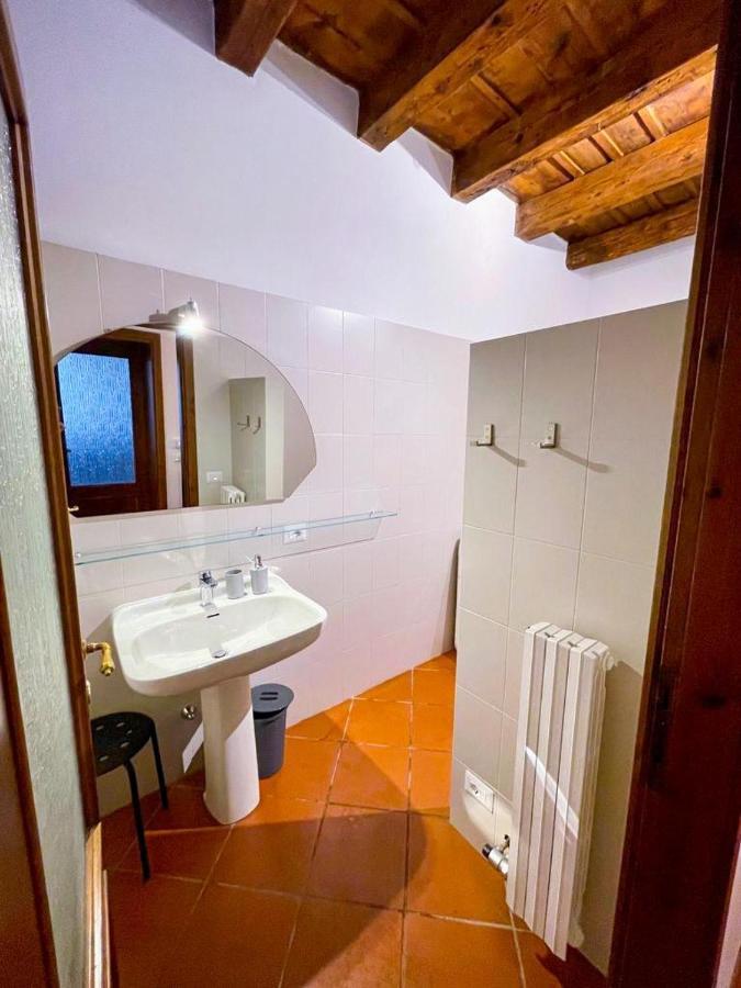 Sottoriva 12 City Center Large Apartment Verona Bagian luar foto