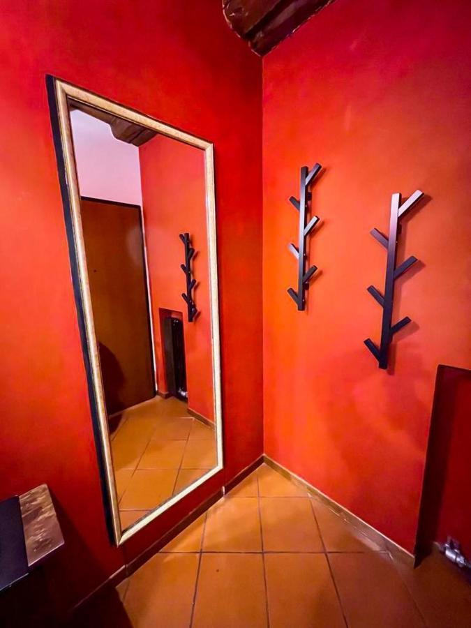 Sottoriva 12 City Center Large Apartment Verona Bagian luar foto